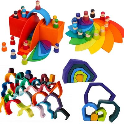 Impilatore di Montessori Wave Forest Stacker Tower Rainbow Toy