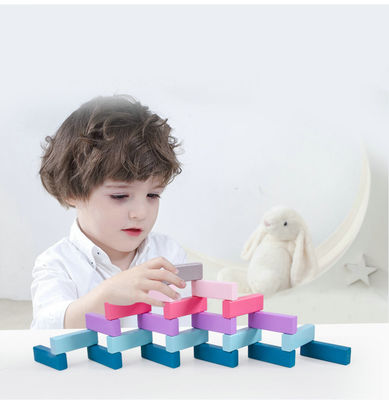 Equilibri 48pcs ha colorato i blocchetti di legno di domino ha impilato i giocattoli educativi dell'arcobaleno