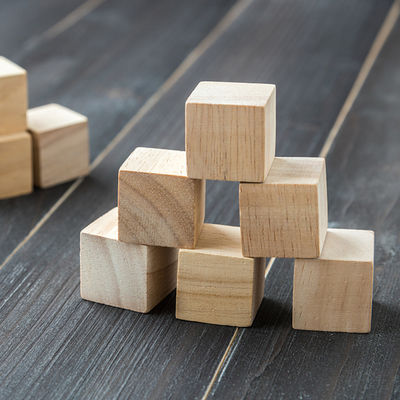 Blocchetti quadrati di legno dei mestieri di legno non finiti del pino 1.5cm dell'albero