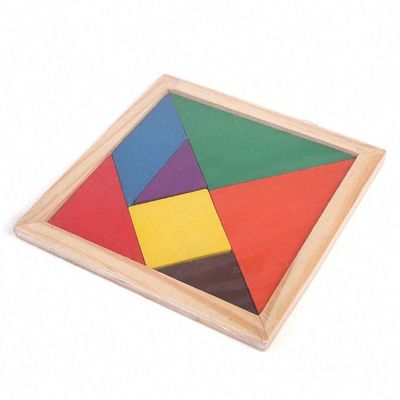 Il bambino di legno del quadrato 11cm Montessori gioca un puzzle di 7 pezzi