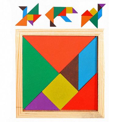 Il bambino di legno del quadrato 11cm Montessori gioca un puzzle di 7 pezzi
