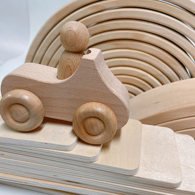 L'arcobaleno 35.5cm ha colorato il grande bambino delle particelle elementari di legno