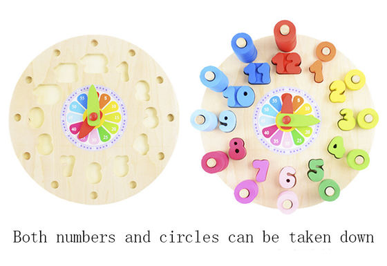 Il puzzle di legno dell'orologio della geometria numera Montessori che conta il giocattolo