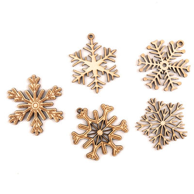 Album per ritagli che dipingono i mestieri di legno fatti a mano del modello del fiocco di neve