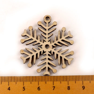 Album per ritagli che dipingono i mestieri di legno fatti a mano del modello del fiocco di neve