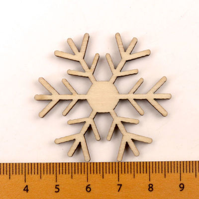 Album per ritagli che dipingono i mestieri di legno fatti a mano del modello del fiocco di neve