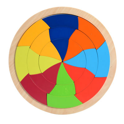 Blocchetti di legno di puzzle dell'arcobaleno di sviluppo di prima infanzia