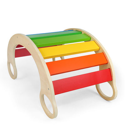Struttura di scalata di legno dell'arcobaleno di Montessori del bambino dell'OEM