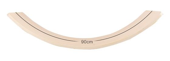 I bambini hanno curvato il bordo di legno dell'equilibrio per addestramento sensoriale