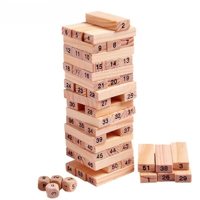 La torre di ruzzolamento di legno impilata di 54 dei pezzi bambini di Digital marrone chiaro