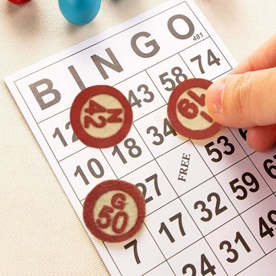 Gioco di legno d'annata di bingo di scacchi con 40 carte DIY di numero di bingo