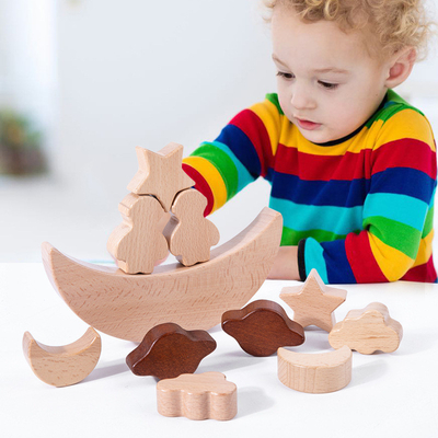 La luna di legno delle stelle dei blocchetti dei giocattoli educativi dei bambini di Montessori ha impilato il contro di legno di Toy Diy Baby Balance Training dei blocchi