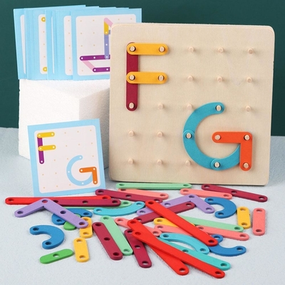 Istruzione di legno educativa Toy Toy Jigsaw Board Game Child di puzzle del bordo del chiodo di istruzione iniziale di legno geometrica di Montessori