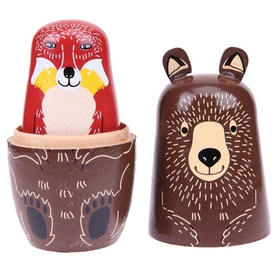 Regali fatti a mano dei bambini di Matryoshka della bambola russa di legno