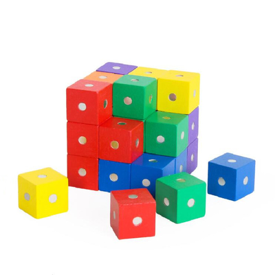 Blocchetti magnetici 10pc 2X2X2cm dell'arcobaleno quadrato educativo del cubo di legno