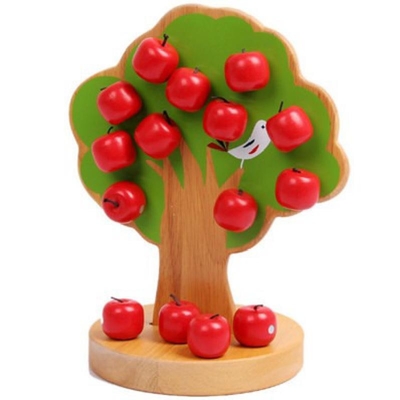 I giocattoli di legno del bambino di Montessori di melo per i bambini selezionano la frutta educativa