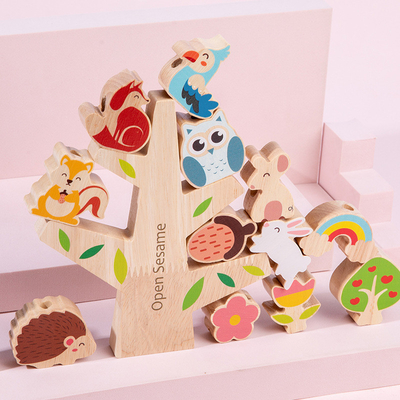 Equilibrio animale di legno che impila l'albero naturale Toy For Preschool del gioco