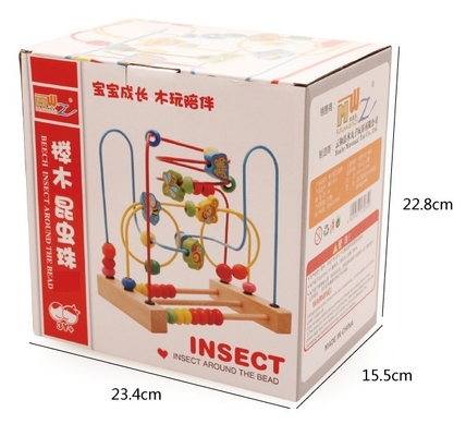 I giocattoli educativi in anticipo di legno circondano il primo sottobicchiere Maze For Kids della perla
