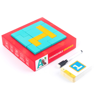 I giocattoli di legno dei bambini modellano il tangram Montessori di creatività del puzzle
