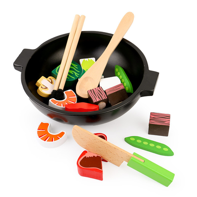 La cucina miniatura di legno del wok di verdure dello stufato di castrato ha messo i bambini educativi