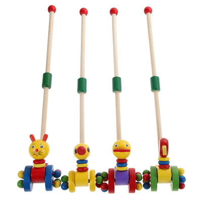Legno di legno dell'automobile di carrello degli animali del fumetto dei bambini che spinge Toy Random Color