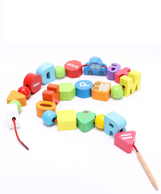 gioco in rilievo della corda di traffico urbano 75Pcs della lettera di legno di numero che mette insieme infilatura