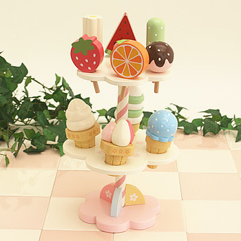 I giocattoli di legno magnetici del gelato di simulazione fingono l'alimento della cucina del gioco